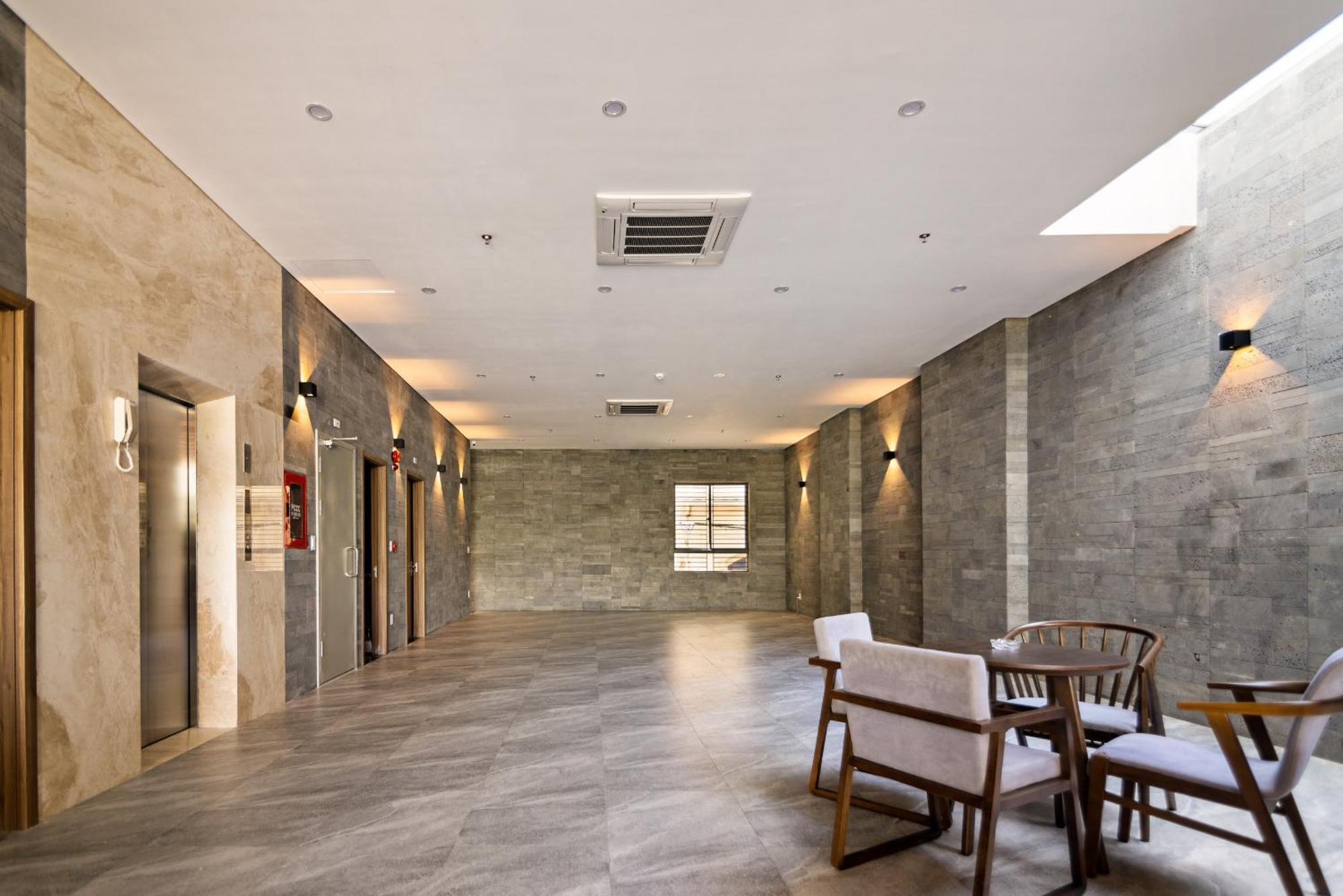 Hoang Thinh Hotel & Apartment Danang Bagian luar foto